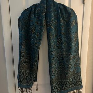 Elegant Blue Paisley Scarf